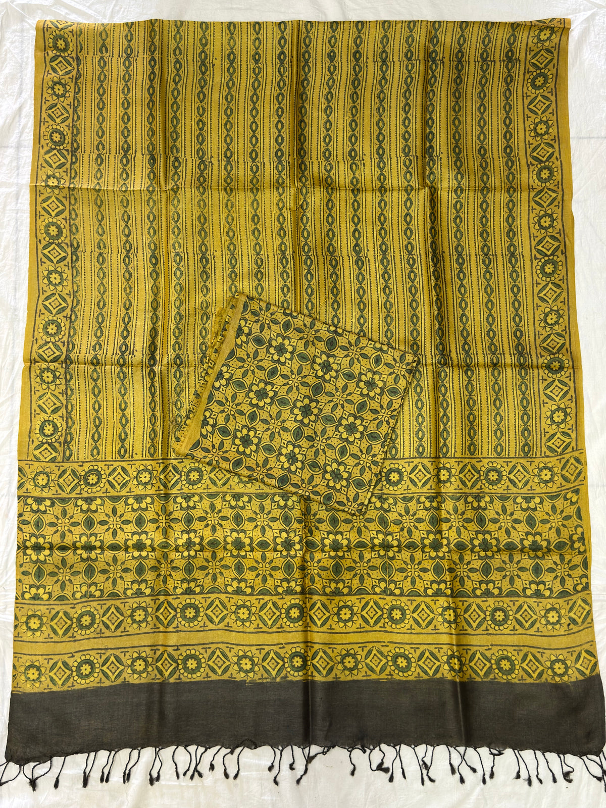 Handloom Pure Tussar Silk Ajrakh Natural Dye 2-Piece Suit Set – Exclusive Collection