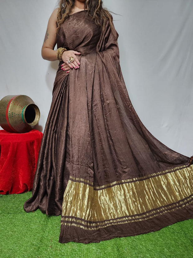 Modal Silk Plain Dye Saree With Zari Pallu