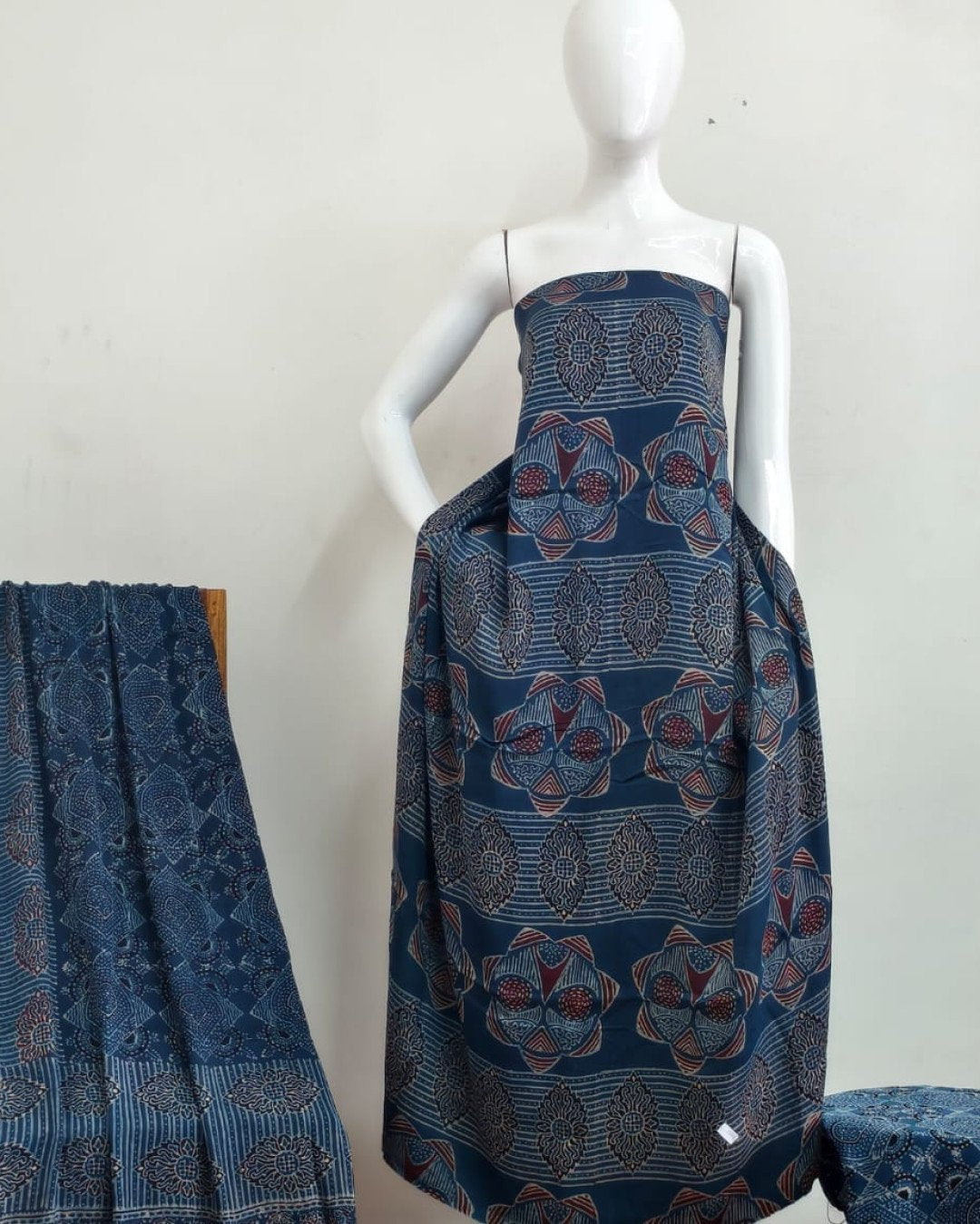 TAS Auto Crop Upper - Havi Pure Modal Silk Ajrakh Natural Dye Zari Pallu Suit 04