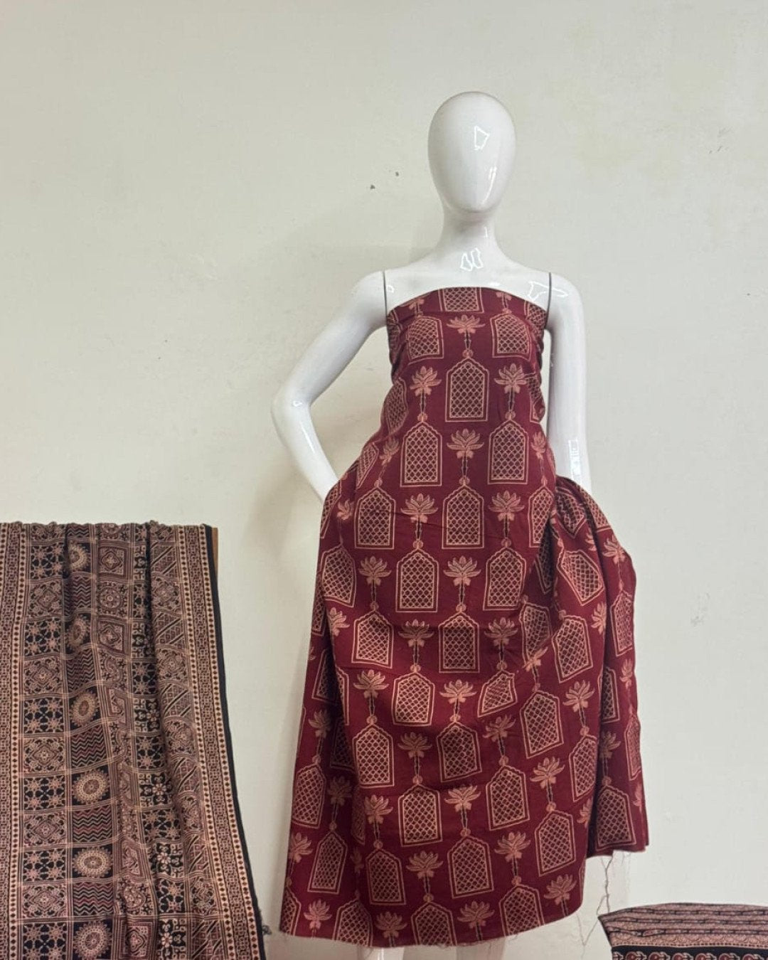 TAS Auto Crop Upper - Pure Cotton Ajrakh Screen Print Natural Dye 3-Piece Suit 18