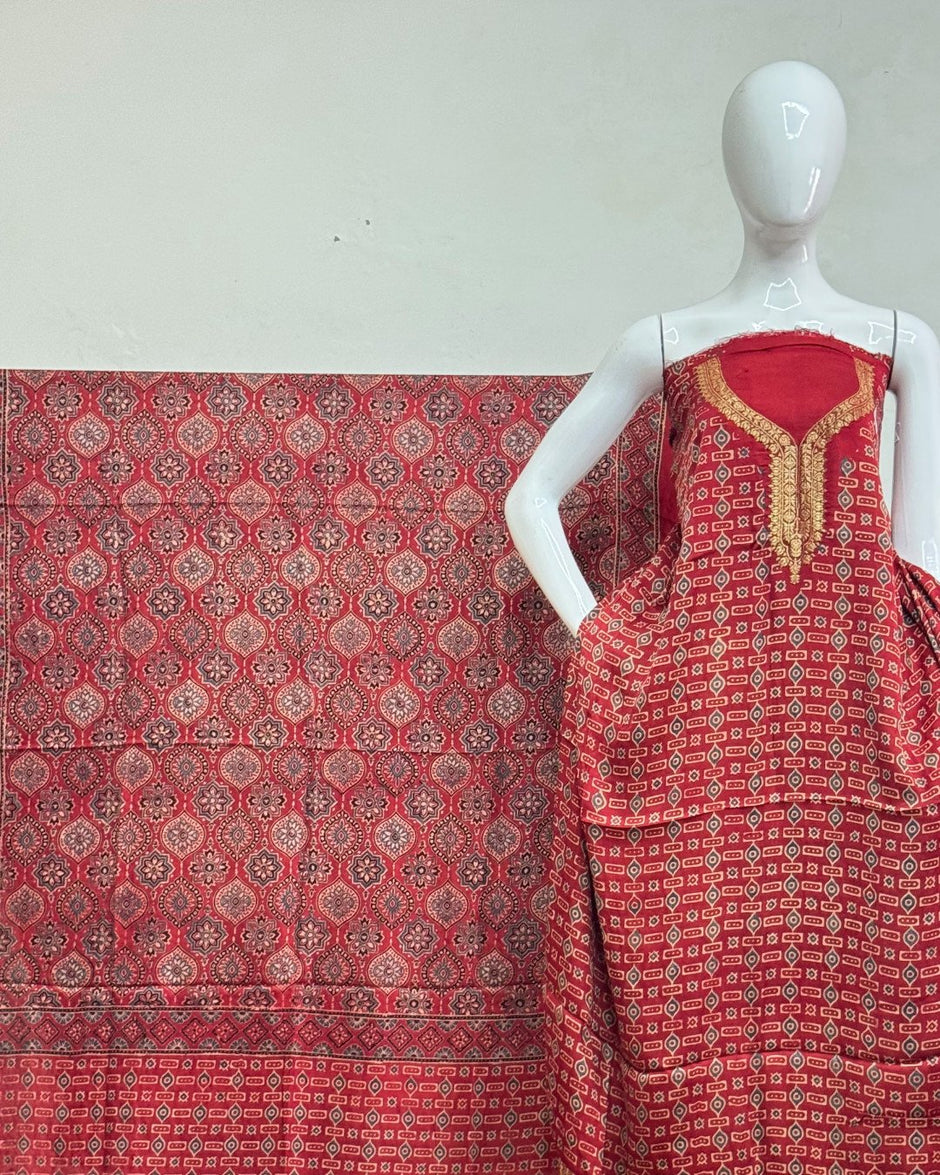 TAS Auto Crop Upper - Premium Modal Silk Nakshi Zari Top & Dupatta 2-Piece Set 02