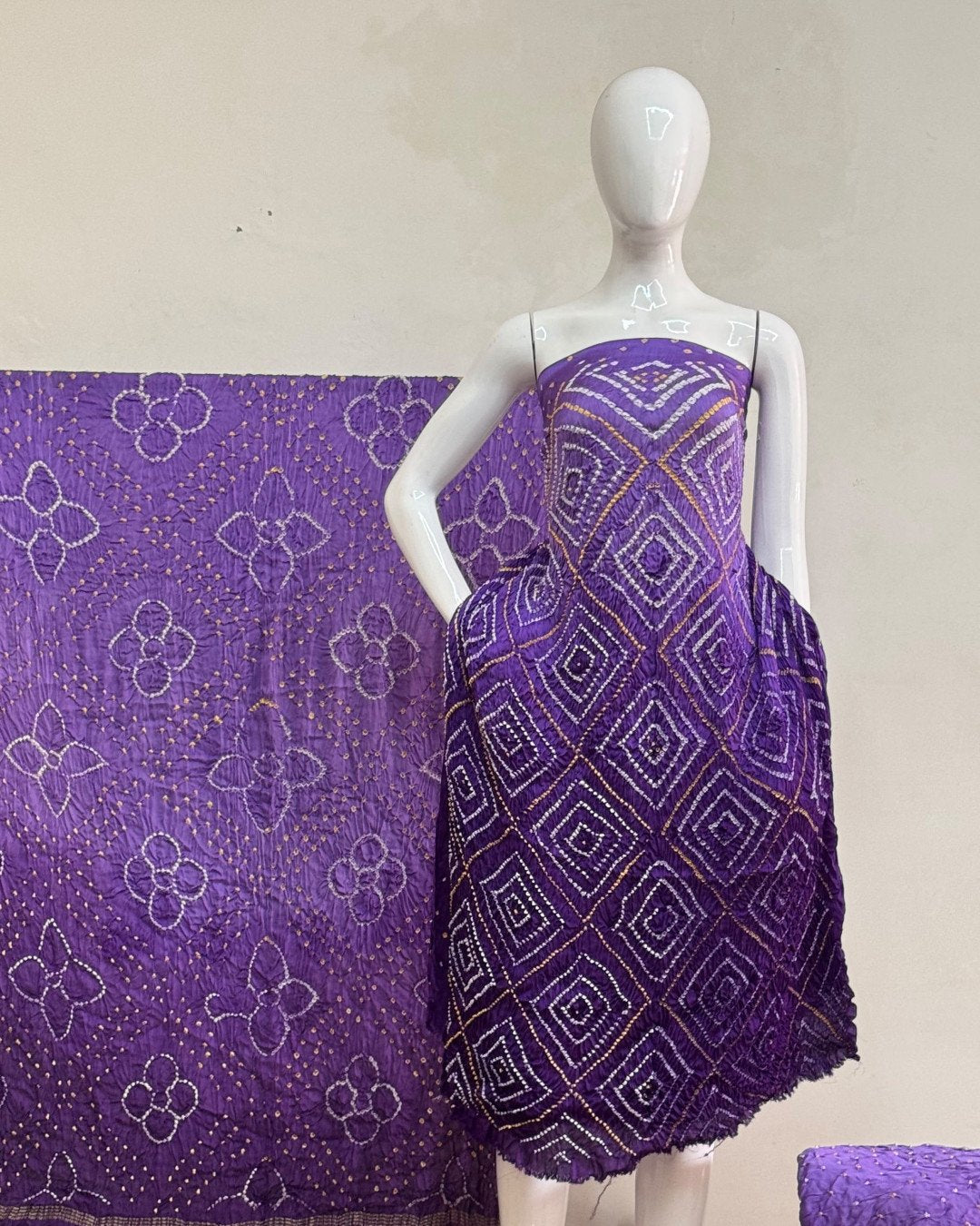 TAS Auto Crop Upper - Premium Modal Silk Shaded Bandhani Fancy 3-Piece Suit 127