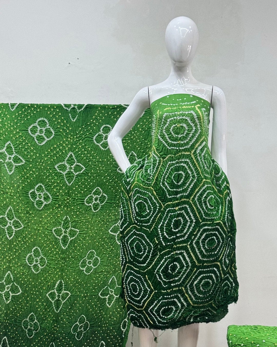 TAS Auto Crop Upper - Premium Modal Silk Shaded Bandhani Fancy 3-Piece Suit 133