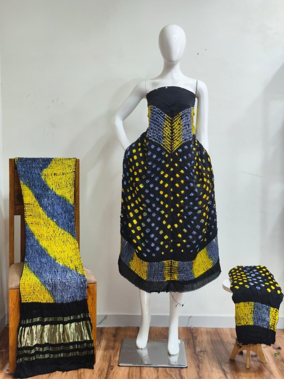 1507688.jpg Shiori Suit – Modal Silk Multi Color Shibori & Bandhani 23 - Image 1