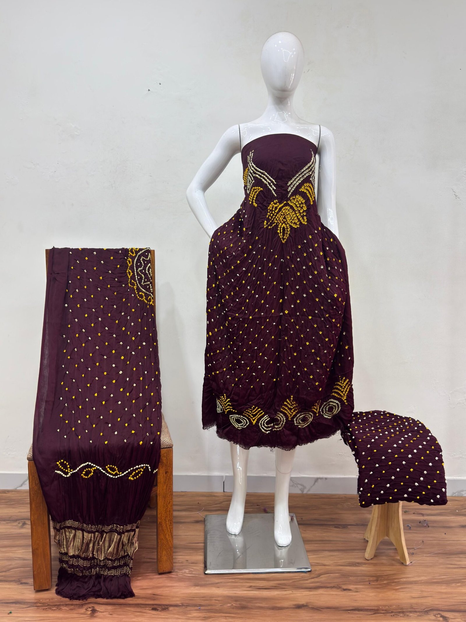 1508941.jpg Shiori Suit – Double Color Shibori & Bandhani 02 - Image 1